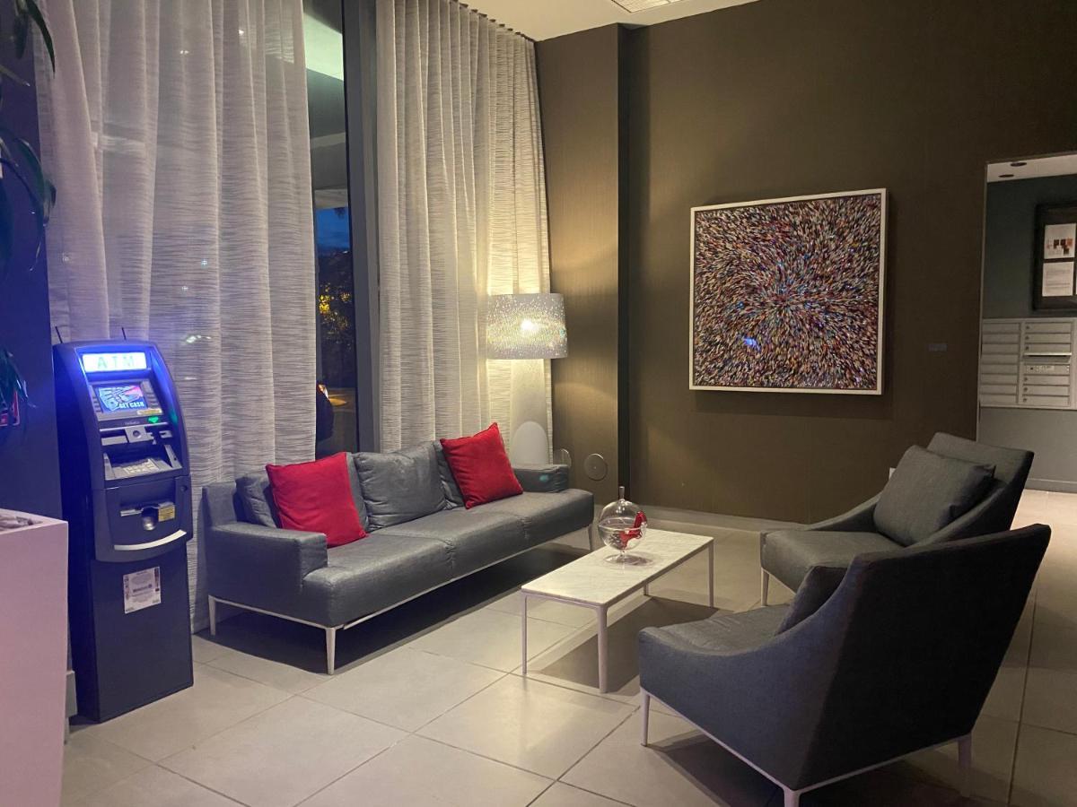 Studio In Hallandale 2 Beds Халландейл-Бич Экстерьер фото